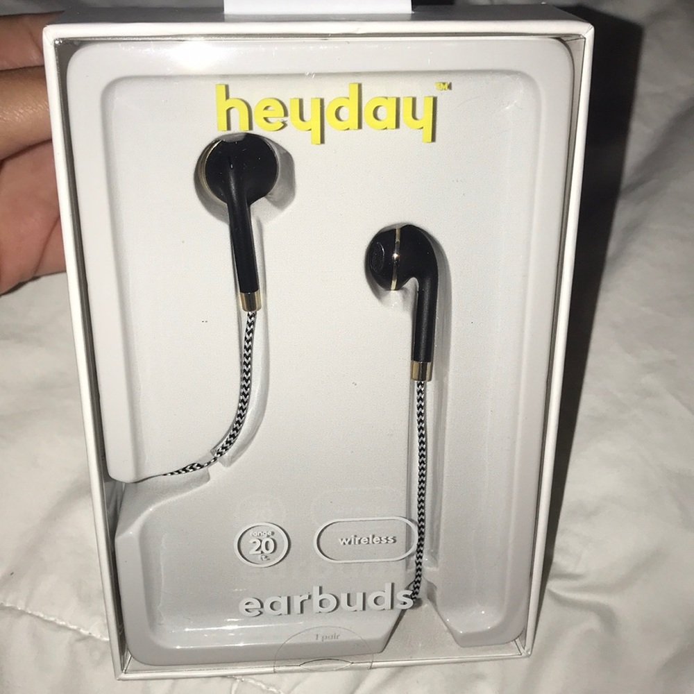 Wireless headphones